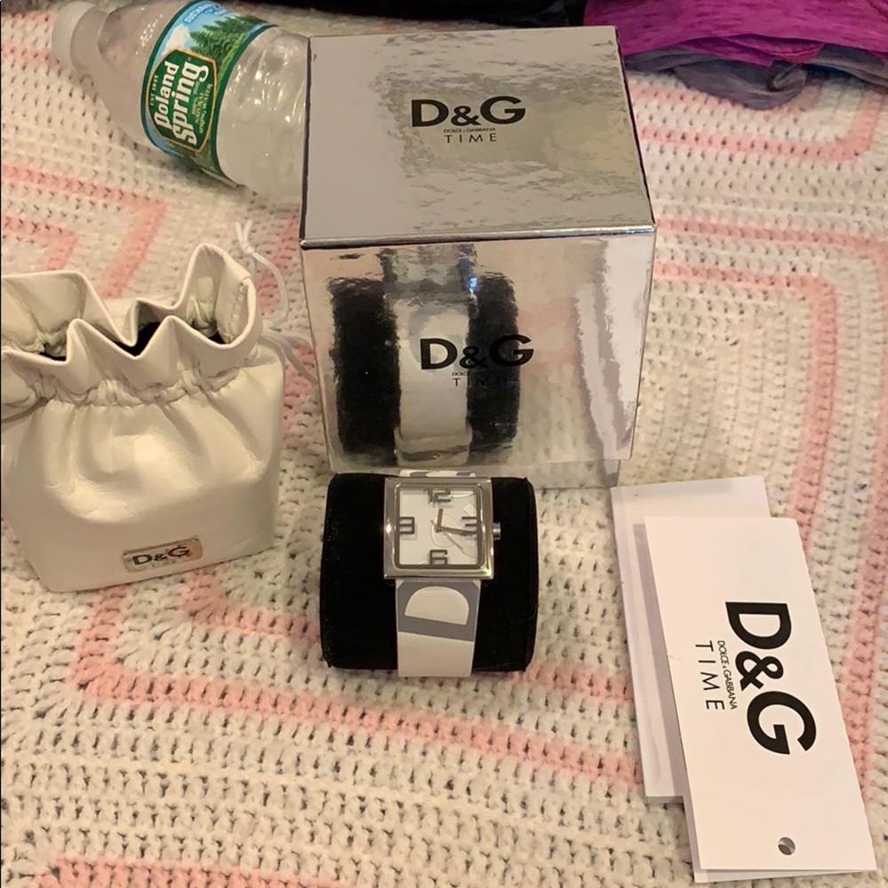 D&G watch - Picture 2 of 6